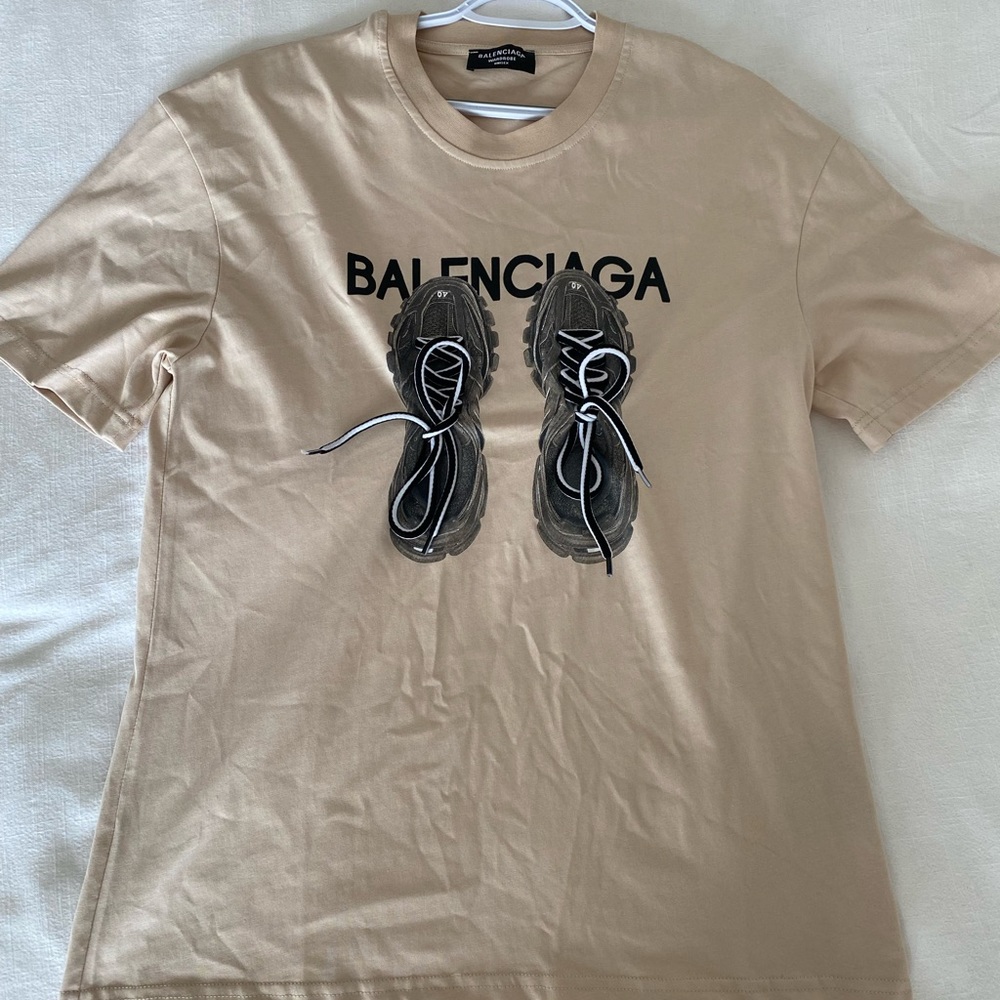 Balenciaga unisex t-shirt